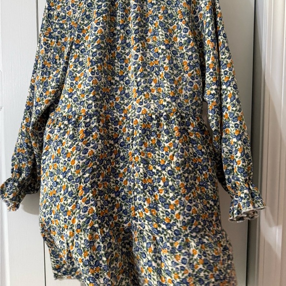 Vibrant Floral Patterned Dress - Picture 4 of 4